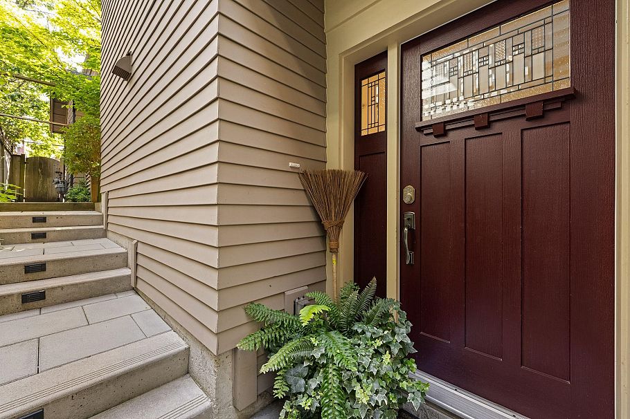 330 W 14th Avenue Vancouver, BC - 34