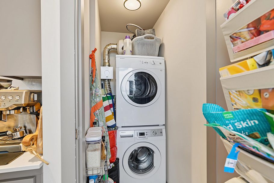 401 1510 W 6th Avenue Vancouver, BC - 17