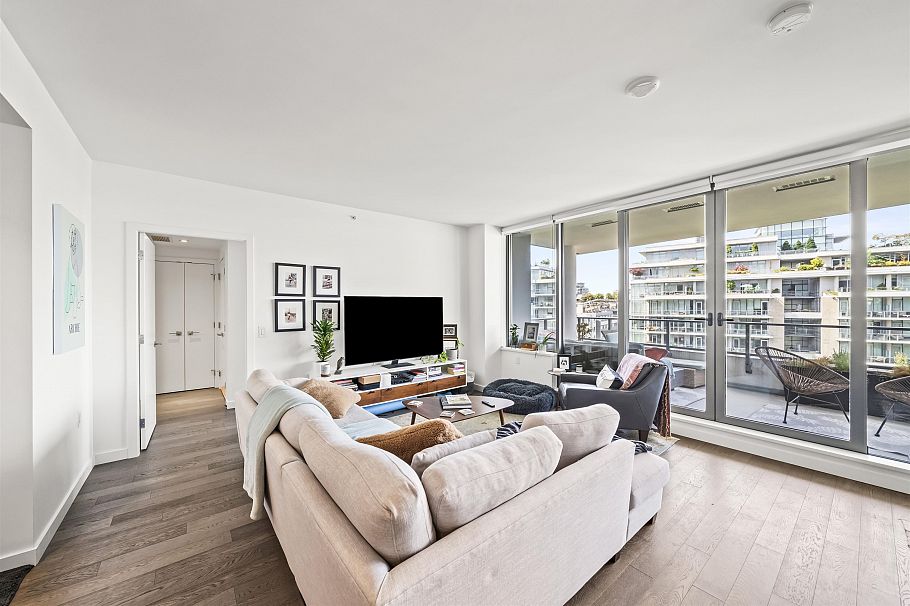 904 1678 Pullman Porter Street Vancouver, BC - 5