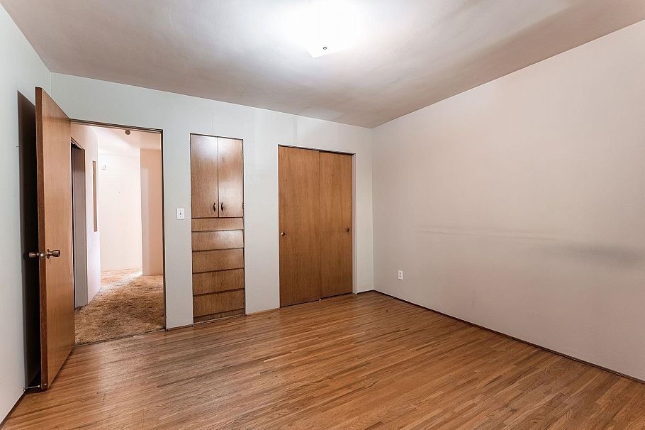 2878 W 14th Avenue Vancouver, BC - 14