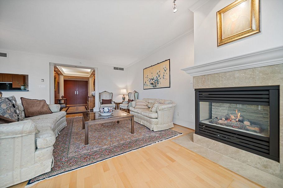 402 323 Jervis Street Vancouver, BC - 13