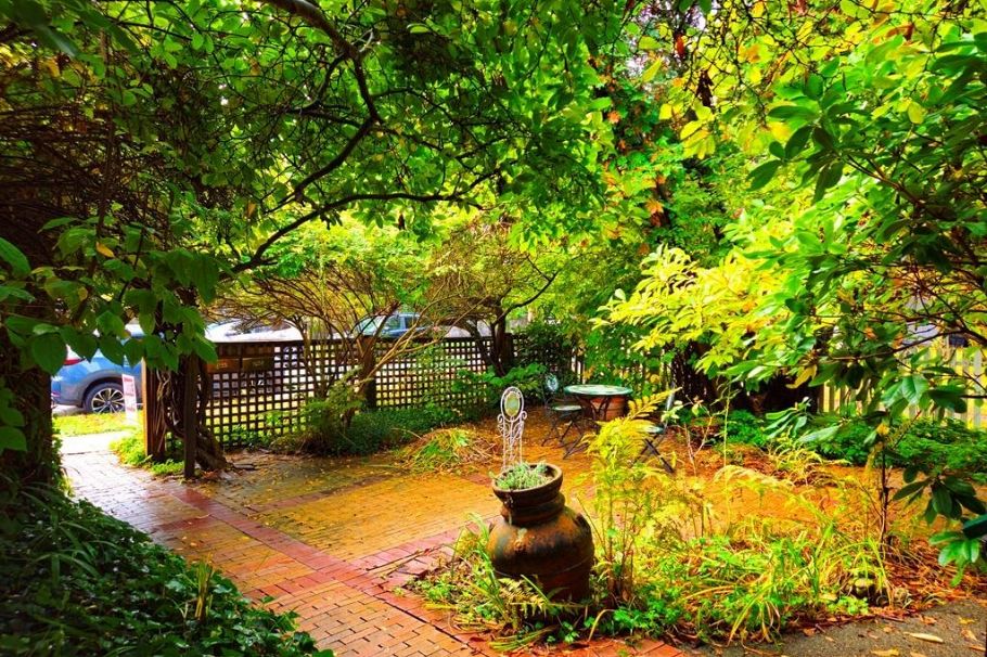 1055 E 11th Avenue Vancouver, BC - 36