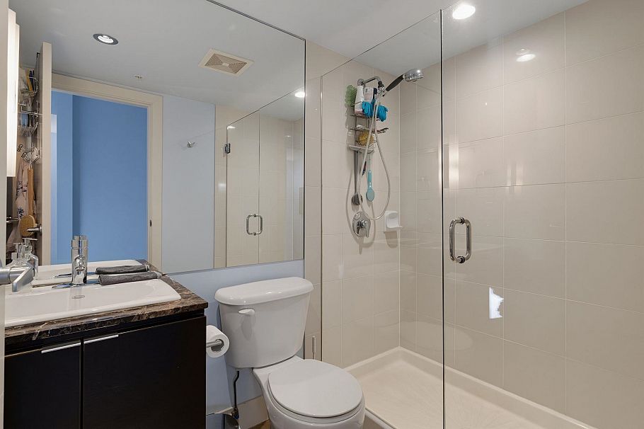 3742 Commercial Street Vancouver, BC - 17