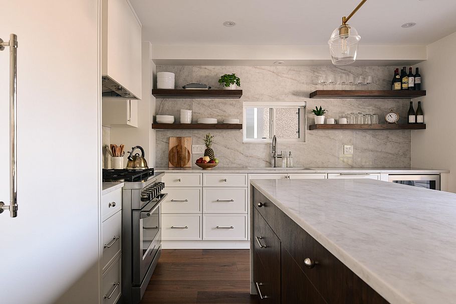 3415 W 24 Avenue Vancouver, BC - 4
