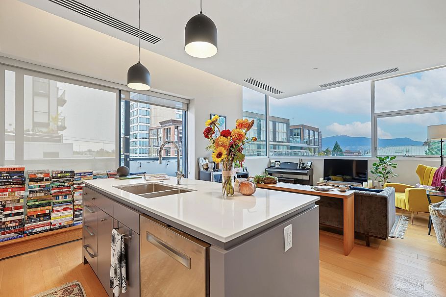 401 1510 W 6th Avenue Vancouver, BC - 8