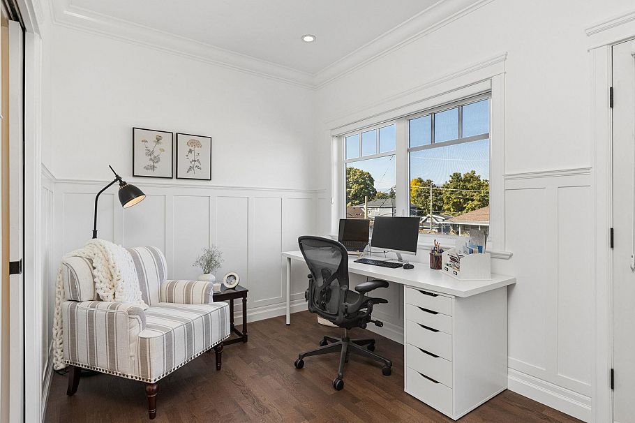 2533 Kitchener Street Vancouver, BC - 14