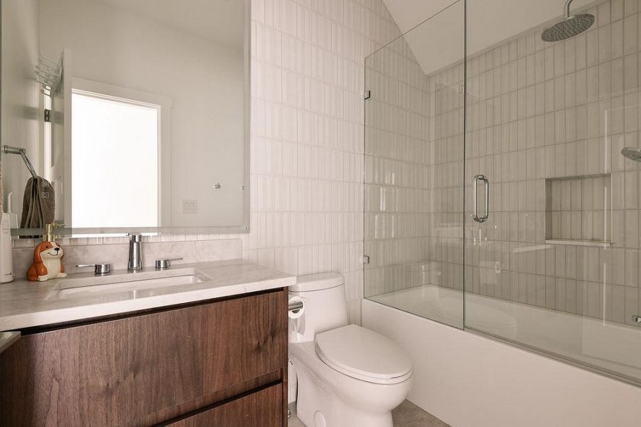 3415 W 24 Avenue Vancouver, BC - 38