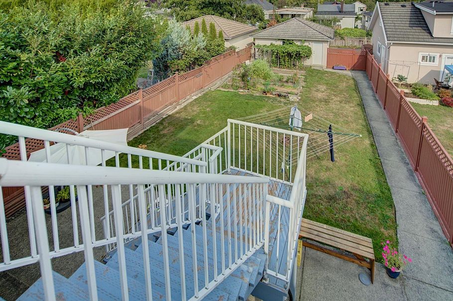 939 E 26th Avenue Vancouver, BC - 8