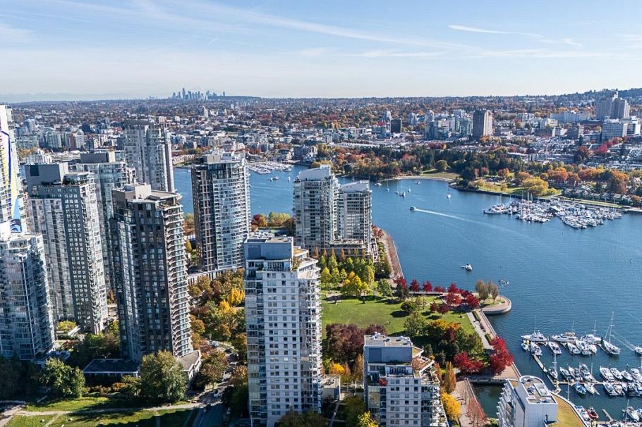 2802 1455 Howe Street Vancouver, BC - 29
