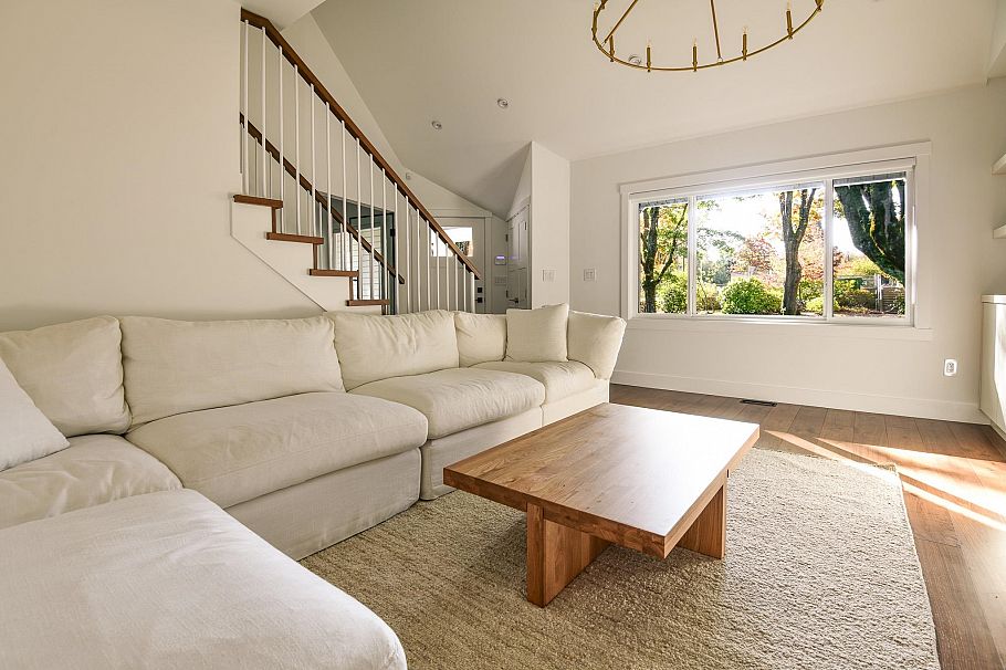 3415 W 24 Avenue Vancouver, BC - 18