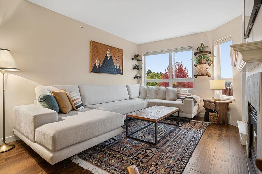 305 1707 Charles Street Vancouver, BC - 5