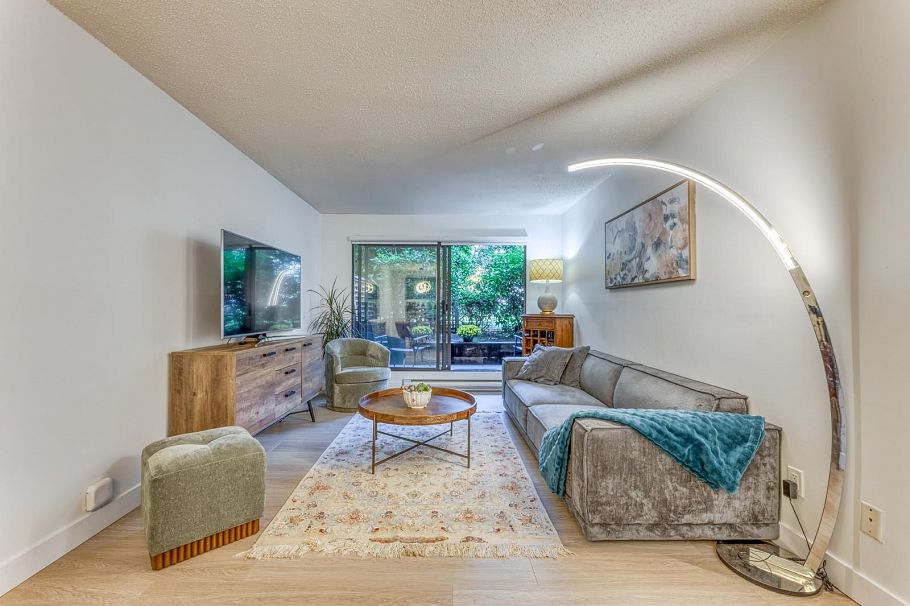 101 251 W 4th Street North Vancouver, BC - 4