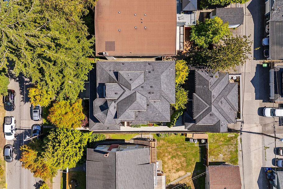 330 W 14th Avenue Vancouver, BC - 37