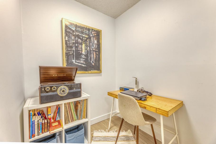 101 251 W 4th Street North Vancouver, BC - 14