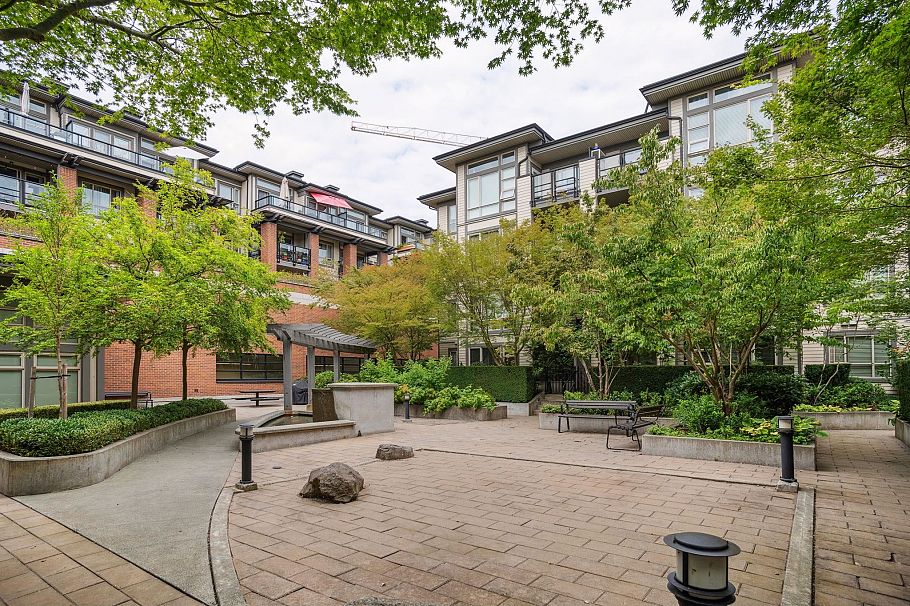 125 738 E 29th Avenue Vancouver, BC - 17