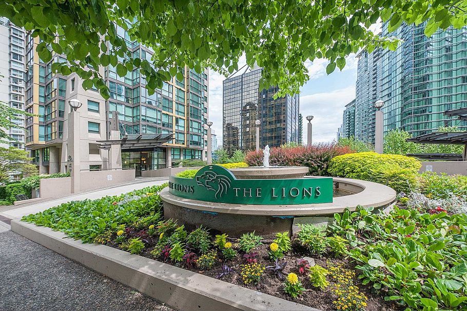 910 1367 Alberni Street Vancouver, BC - 24