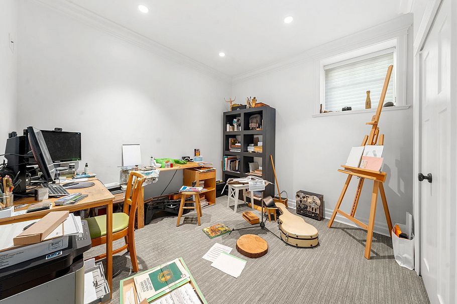 2533 Kitchener Street Vancouver, BC - 28