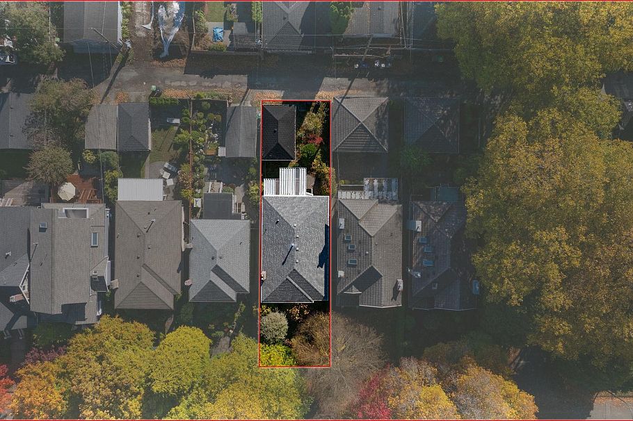 2878 W 14th Avenue Vancouver, BC - 37