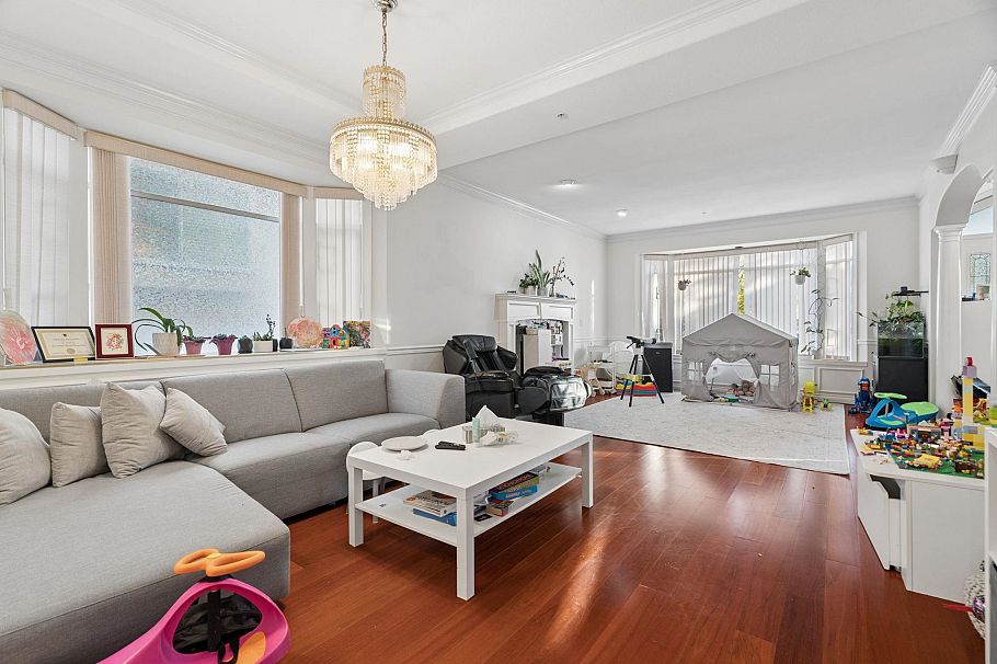 1767 W 61st Avenue Vancouver, BC - 3