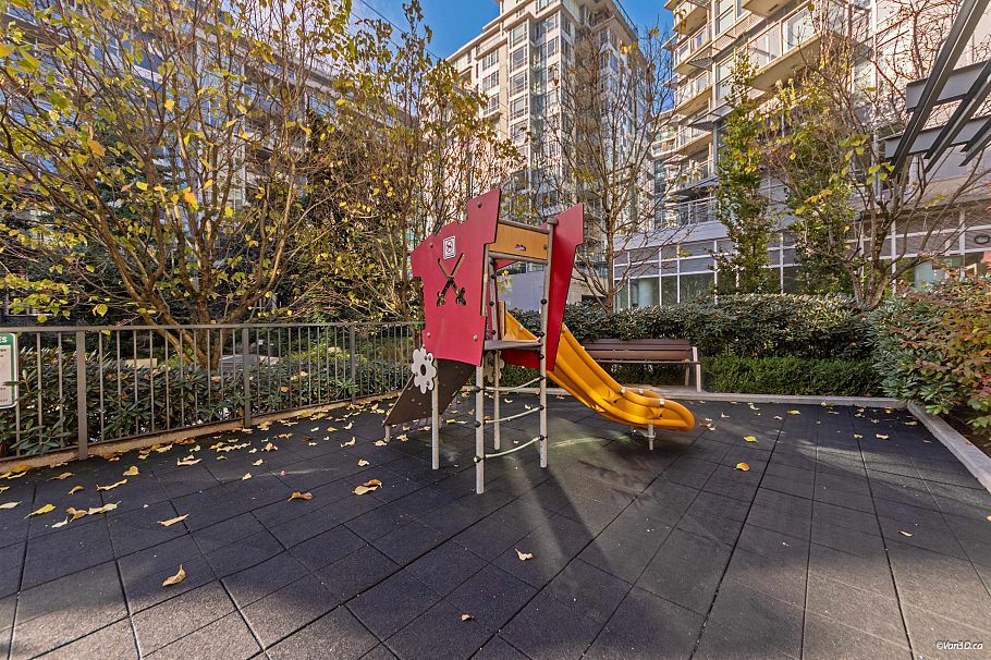 801 38 W 1st Avenue Vancouver, BC - 22