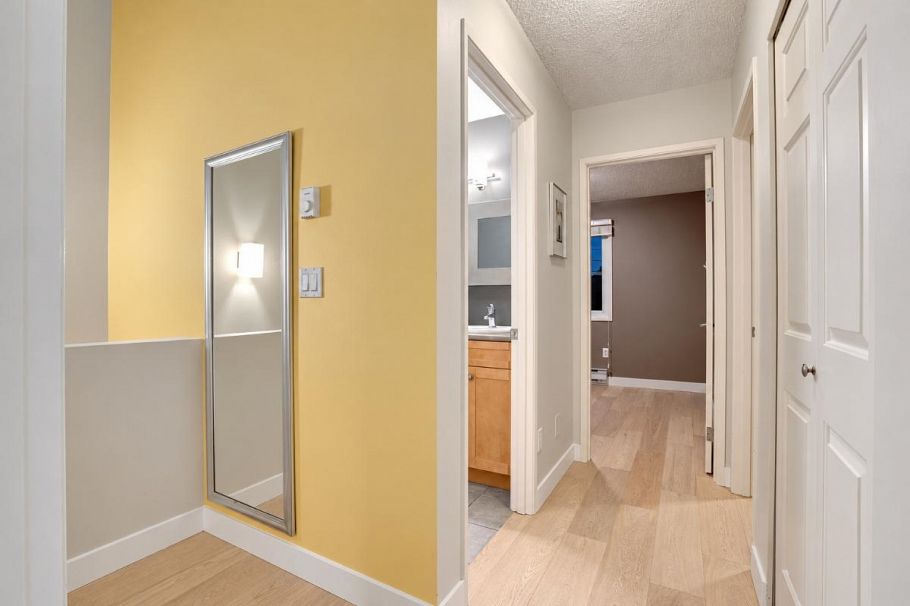 304 223 E Keith Road North Vancouver, BC - 19