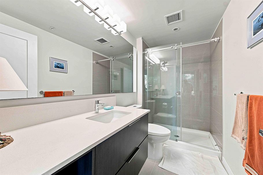203 3911 Cates Landing Way North Vancouver, BC - 25
