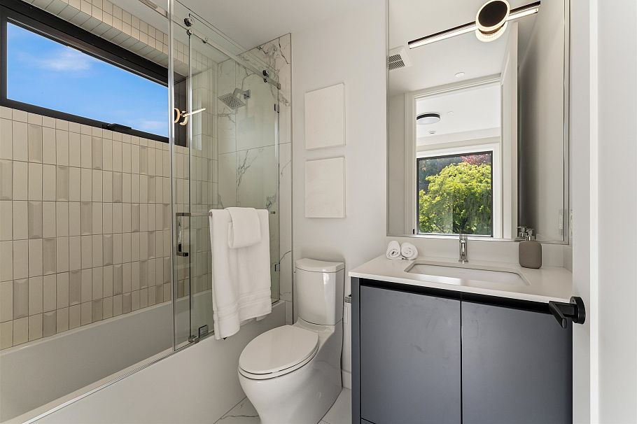 2 1183 W 33rd Avenue Vancouver, BC - 9