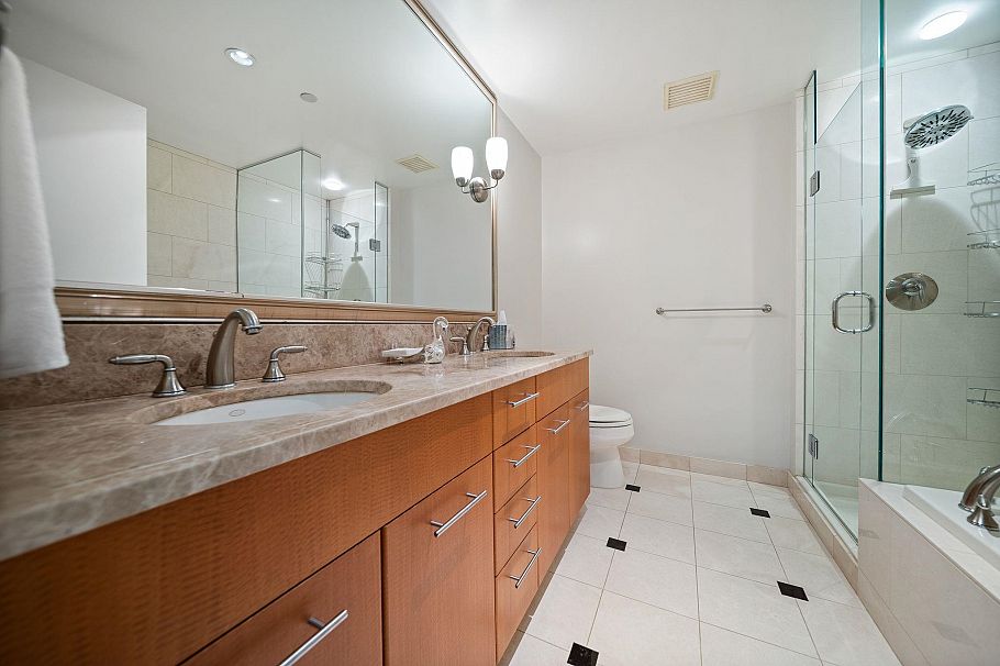 402 323 Jervis Street Vancouver, BC - 23