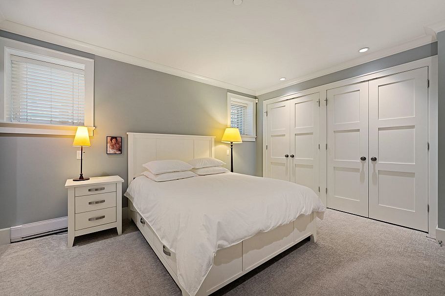 330 W 14th Avenue Vancouver, BC - 27