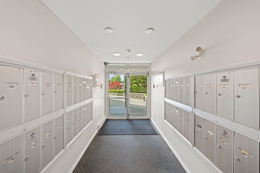 409 8430 Jellicoe Street Vancouver, BC - 29