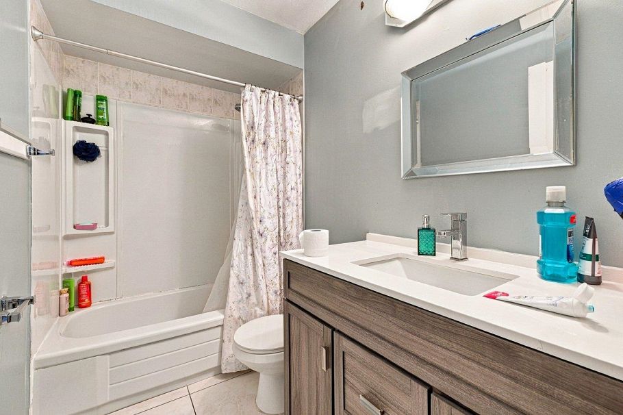 3895 Glendale Street Vancouver, BC - 33