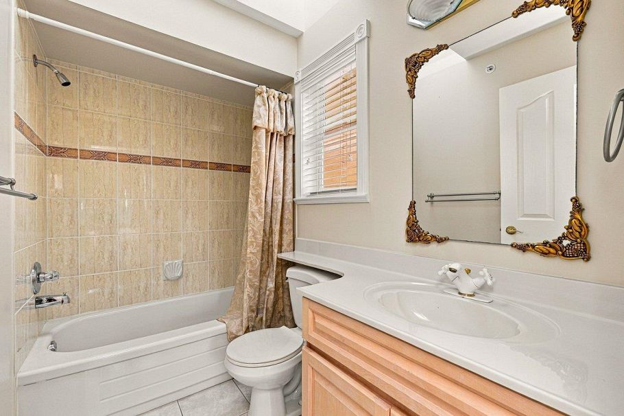 3895 Glendale Street Vancouver, BC - 22