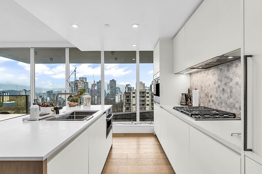 1401 1365 Davie Street Vancouver, BC - 11