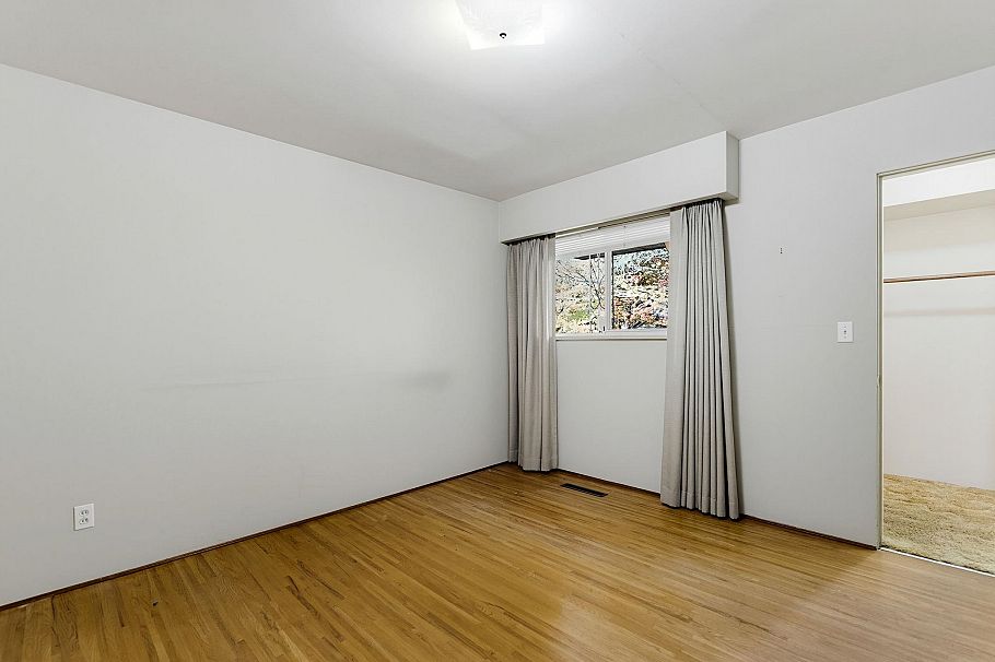2878 W 14th Avenue Vancouver, BC - 15