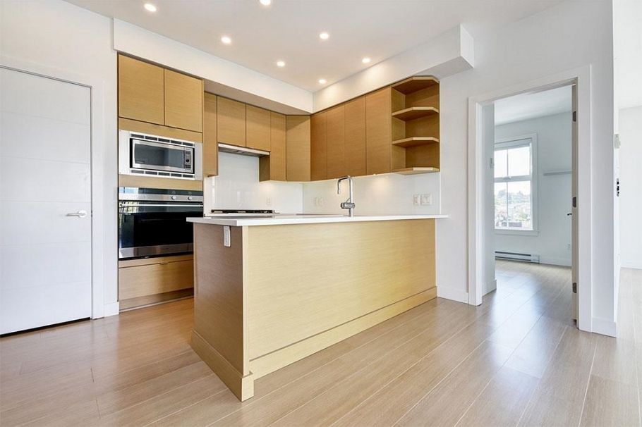 PH7 2528 Collingwood Street Vancouver, BC - 12