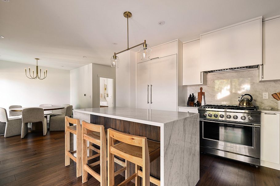 3415 W 24 Avenue Vancouver, BC - 12