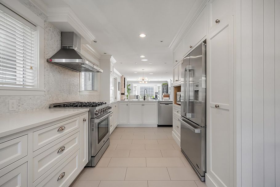 35 W 15th Avenue Vancouver, BC - 10