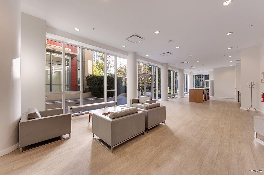 801 38 W 1st Avenue Vancouver, BC - 23