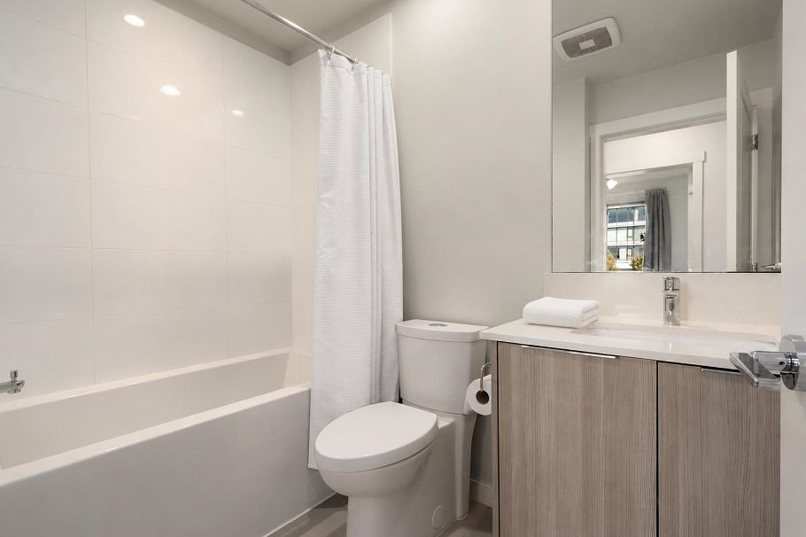 214 3289 Riverwalk Avenue Vancouver, BC - 16