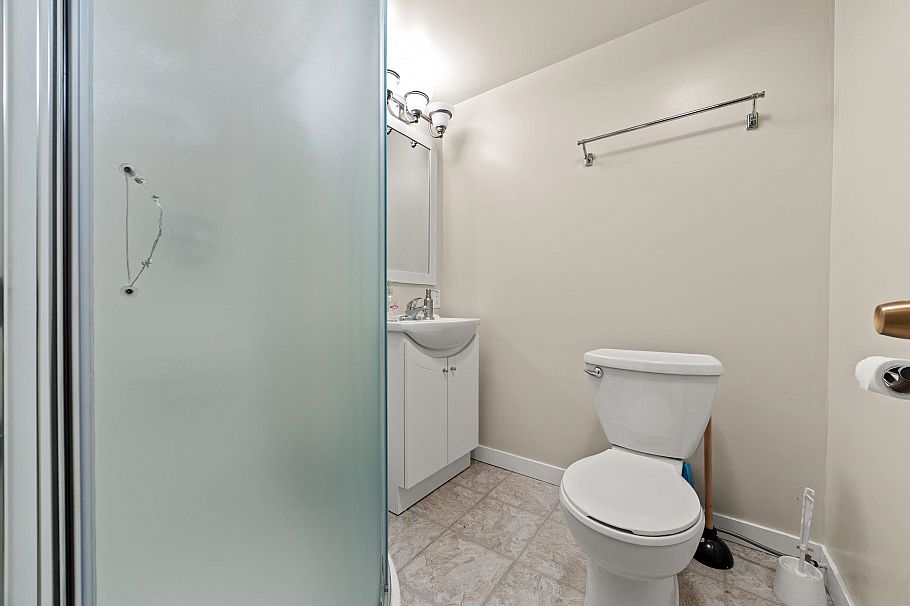 7649 Vivian Drive Vancouver, BC - 34