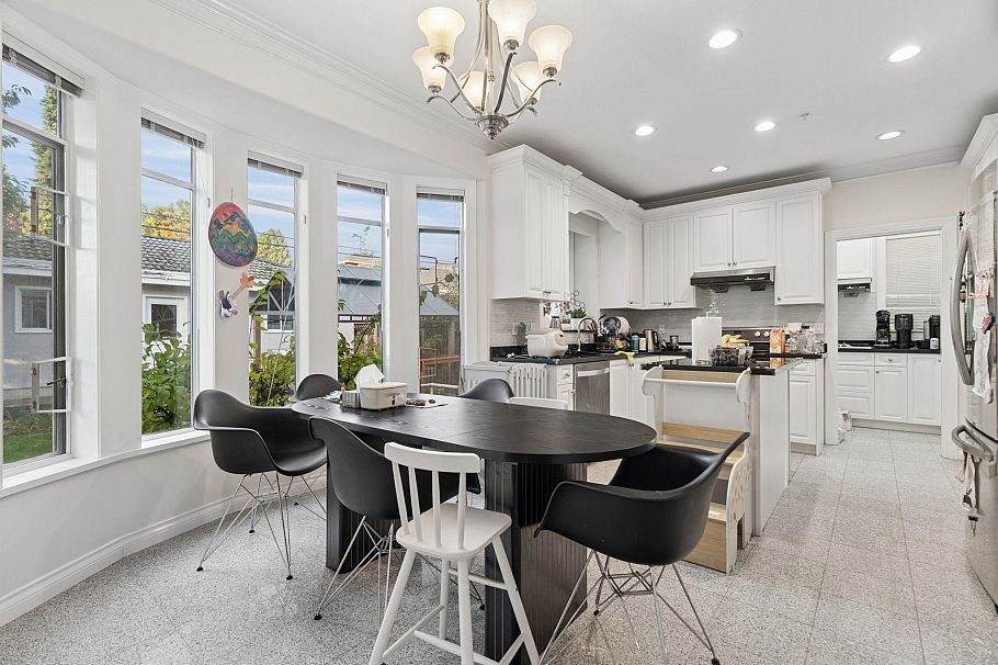 1767 W 61st Avenue Vancouver, BC - 8