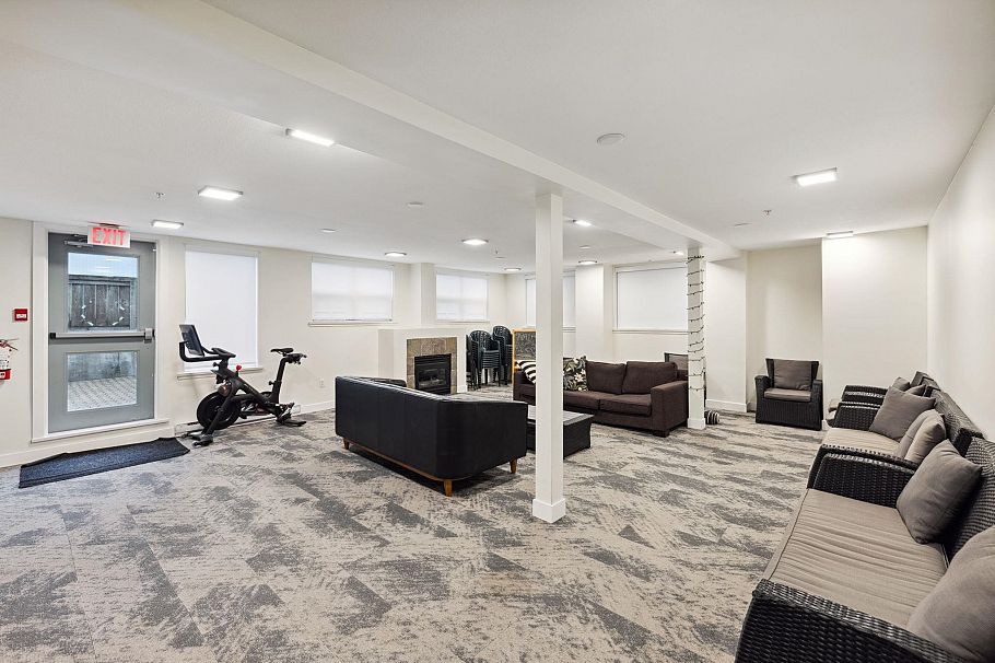 305 1707 Charles Street Vancouver, BC - 32
