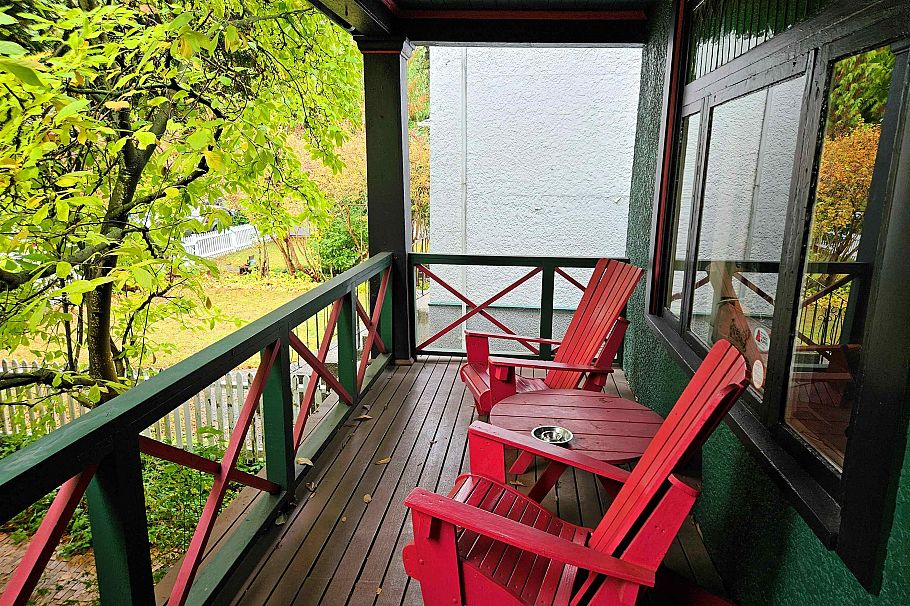 1055 E 11th Avenue Vancouver, BC - 6
