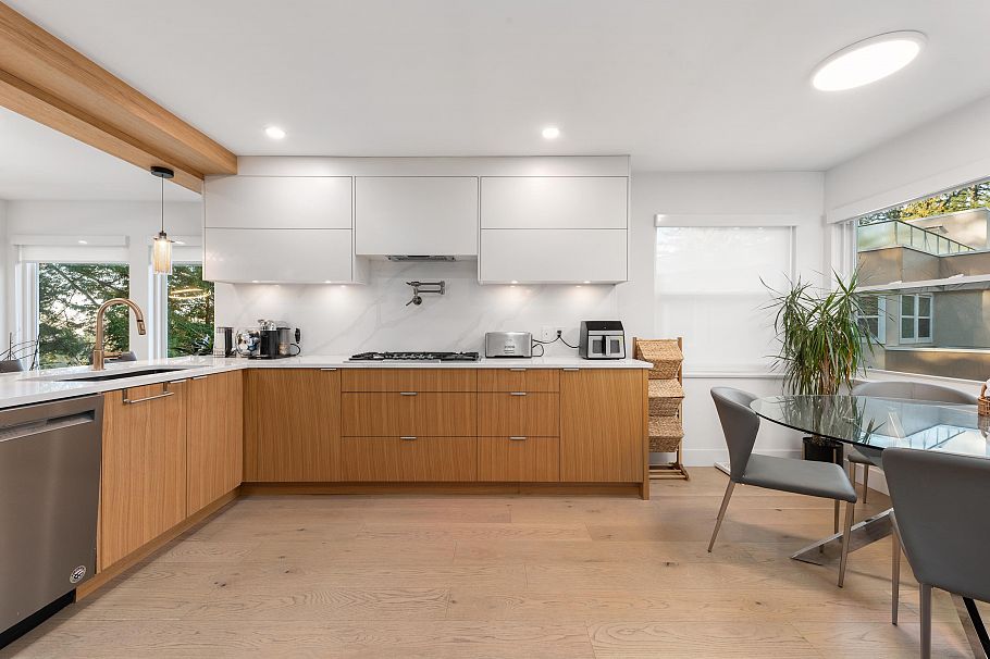 11 2425 Edgemont Boulevard North Vancouver, BC - 8