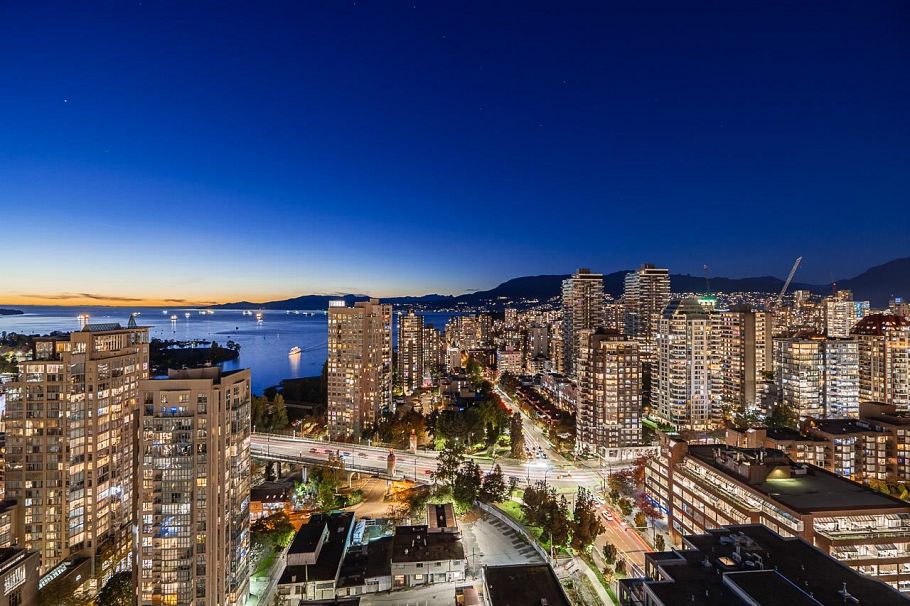 2802 1455 Howe Street Vancouver, BC - 9