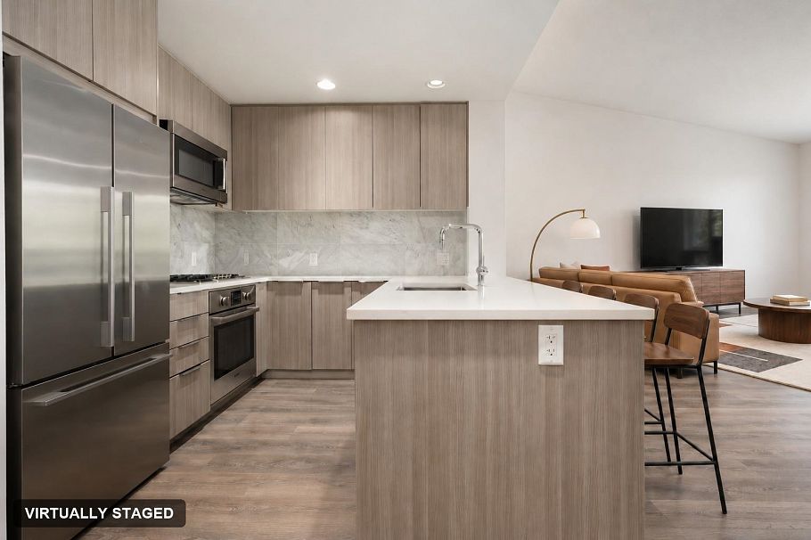 214 3289 Riverwalk Avenue Vancouver, BC - 5