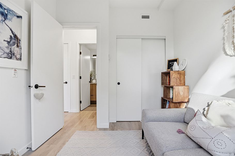 24 533 E 3rd Street North Vancouver, BC - 33