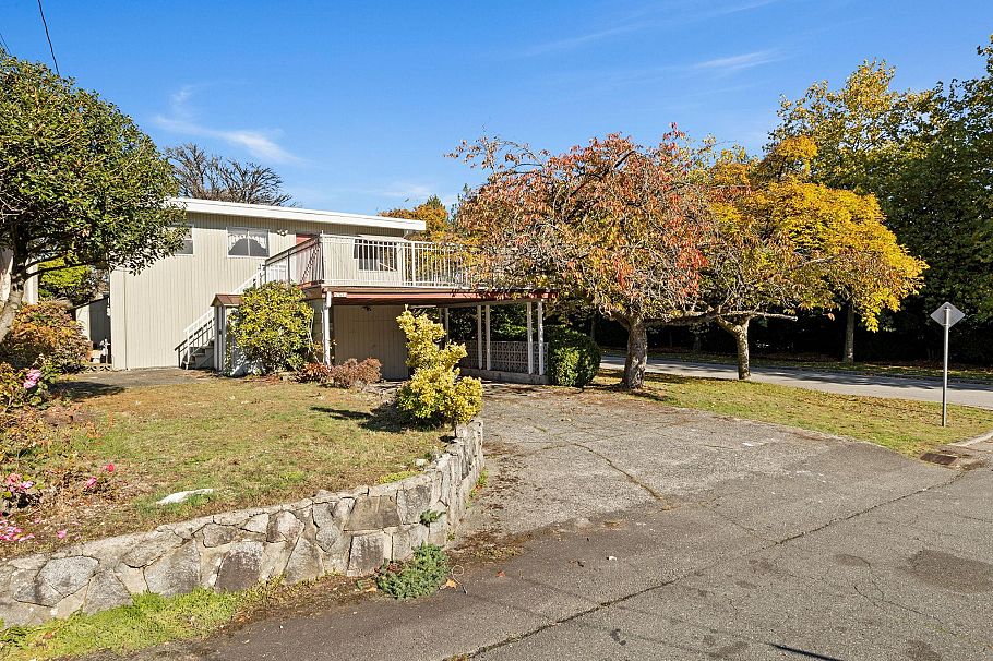 7649 Vivian Drive Vancouver, BC - 10