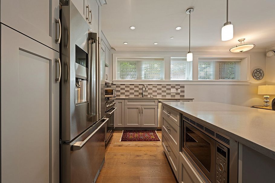 330 W 14th Avenue Vancouver, BC - 18