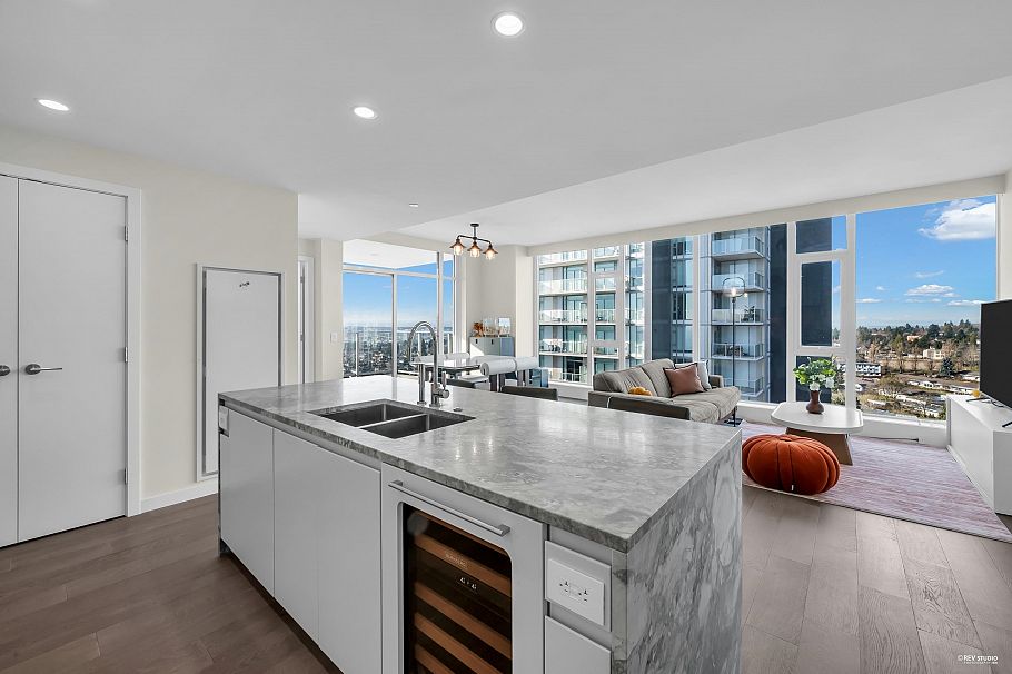 1906 7433 Cambie Street Vancouver, BC - 12